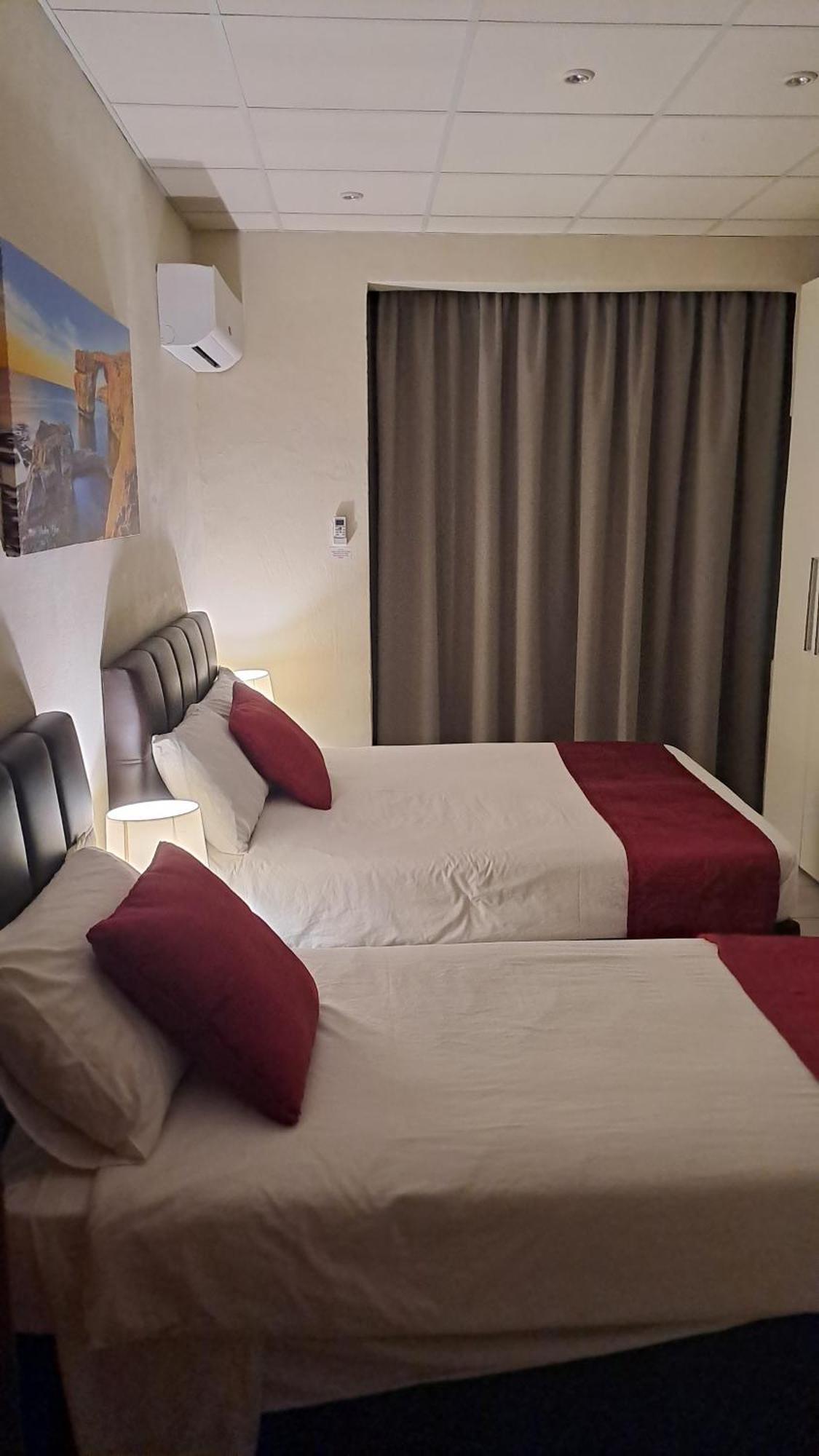 85 Palma Living Apartment Victoria Luaran gambar