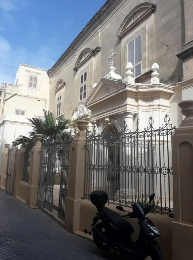 85 Palma Living Apartment Victoria Luaran gambar